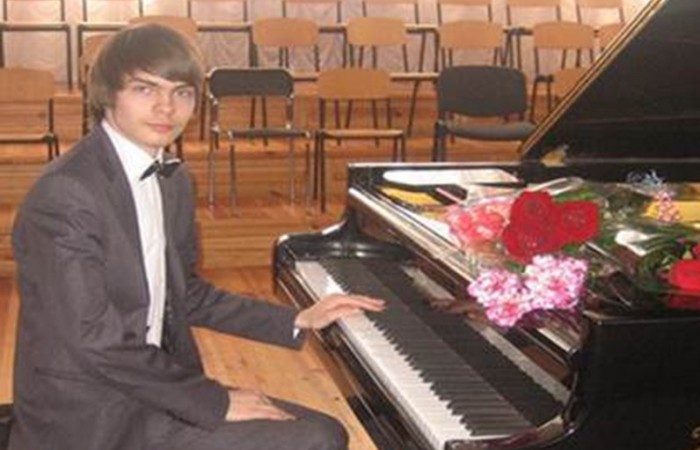 Yaroslav (22)
