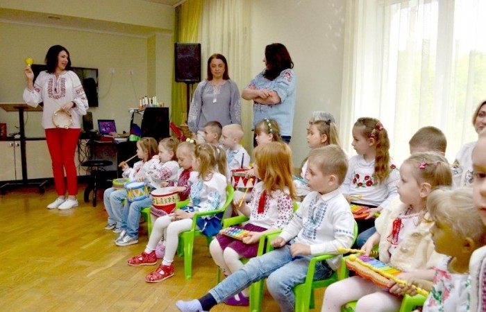 Den_vushivanki2025 (8)